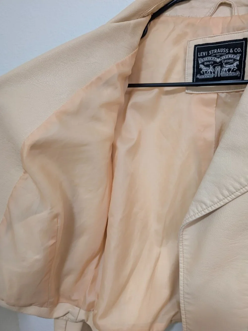 Levi Strauss Women's Cream‎ Leather Biker Jacket